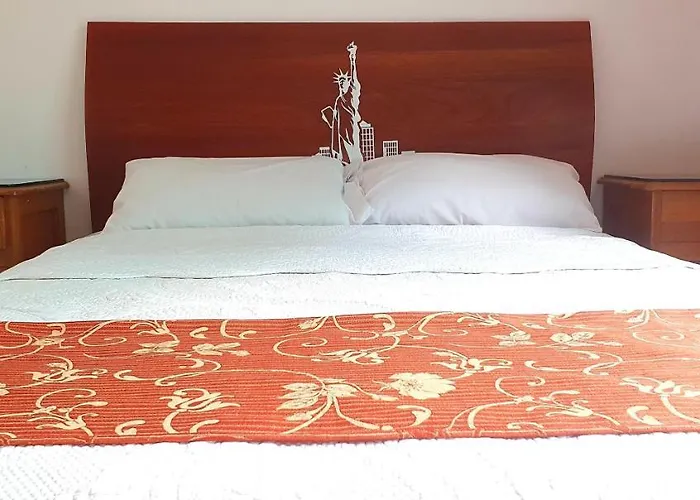 Chaska Inn 2*