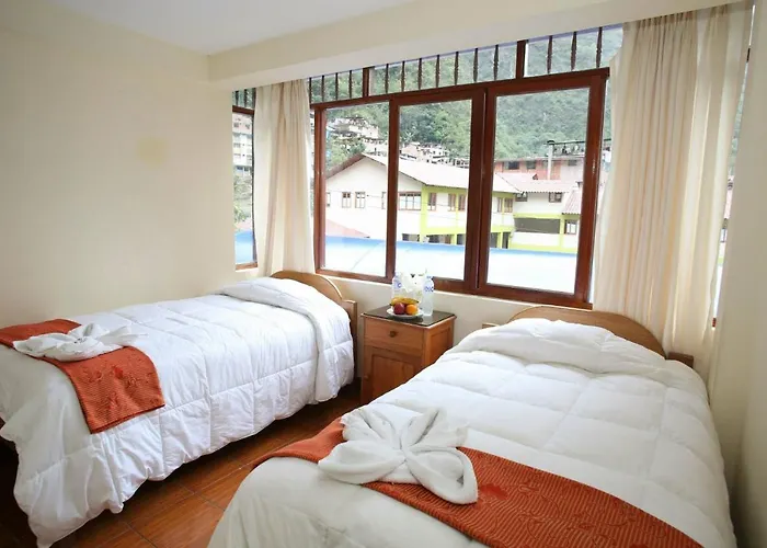 Chaska Inn 2*